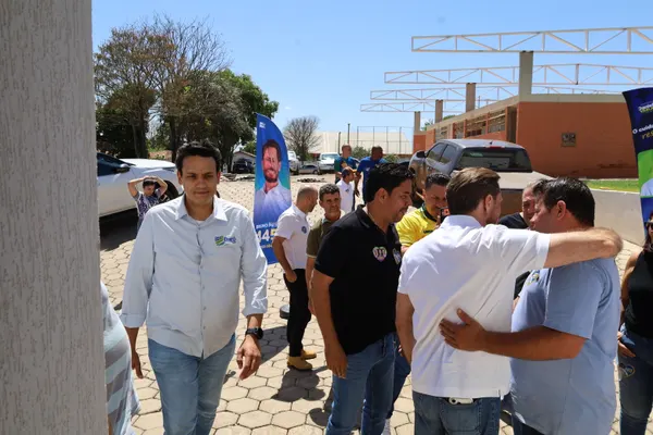 Reunião com o prefeito Alexandre, vereadores e lideranças — foto 3