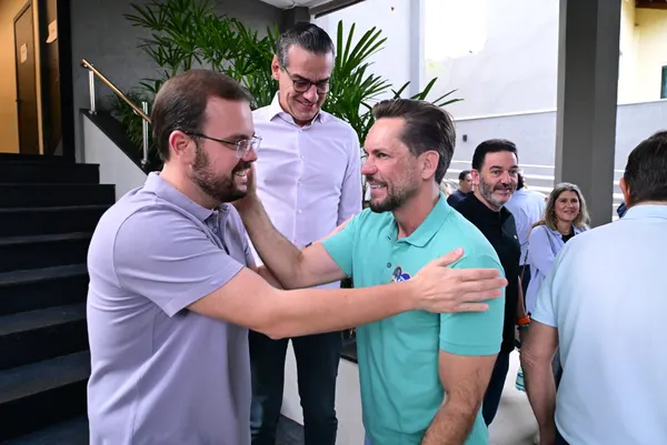Reunião com o prefeito Sandro Mabel e secretários — foto 4