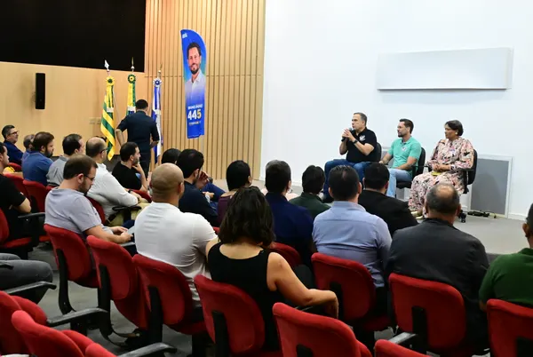 Reunião com o prefeito Sandro Mabel e secretários — foto 12