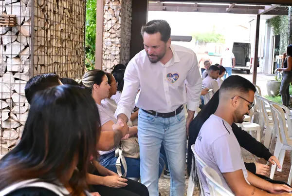 Reunião com Madalena, da Persiflex Cortinas e Toldos — foto 6