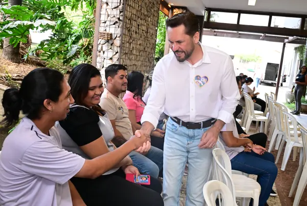 Reunião com Madalena, da Persiflex Cortinas e Toldos — foto 8