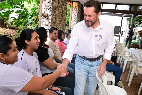 Reunião com Madalena, da Persiflex Cortinas e Toldos — foto 9