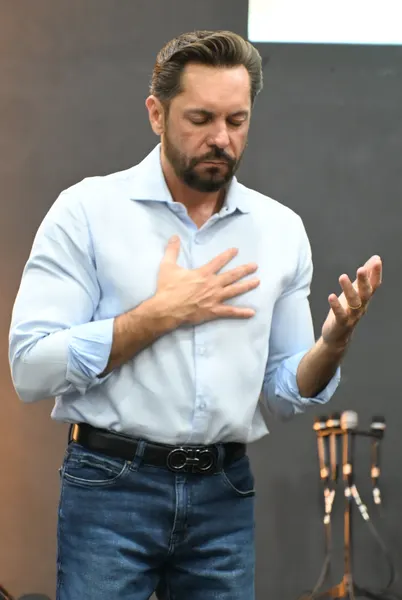 VISITA À IGREJA COM O PASTOR LUCAS — foto 5