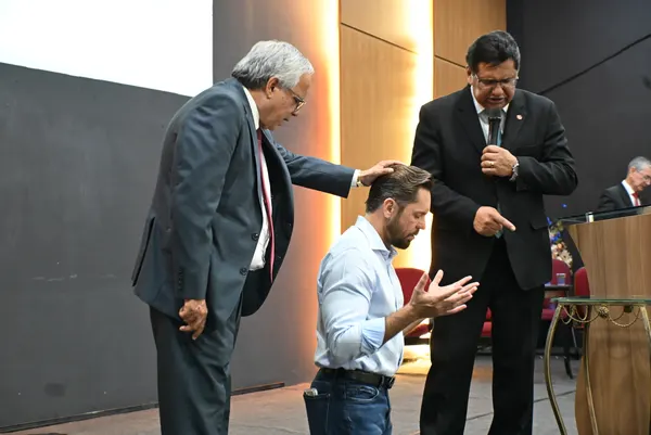 VISITA À IGREJA COM O PASTOR LUCAS — foto 9