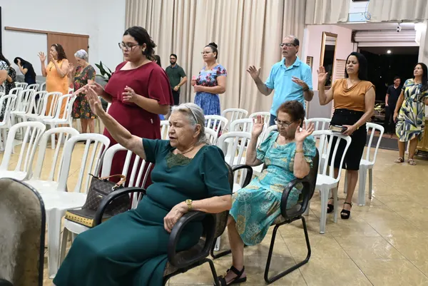 VISITA À IGREJA COM O PASTOR LUCAS — foto 10