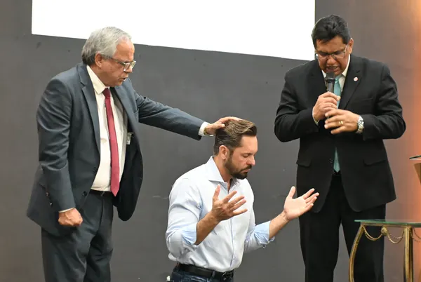 VISITA À IGREJA COM O PASTOR LUCAS — foto 12
